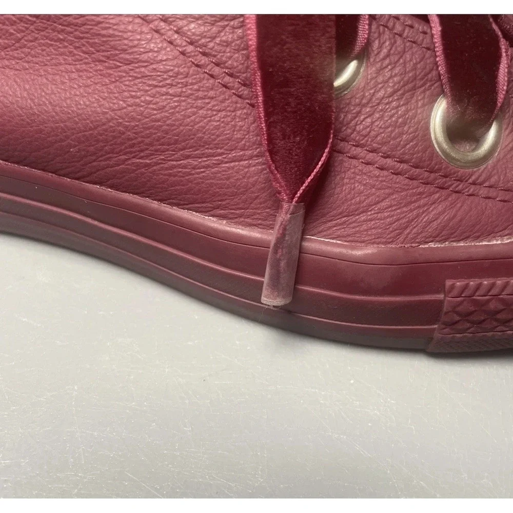Converse Shoes Women's Chuck Taylor All Star Red Leather Sneakers Size 8 - Picture 9 of 11